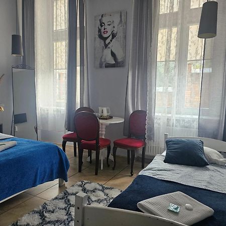 Deja Vu Hostel Βαρσοβία Εξωτερικό φωτογραφία