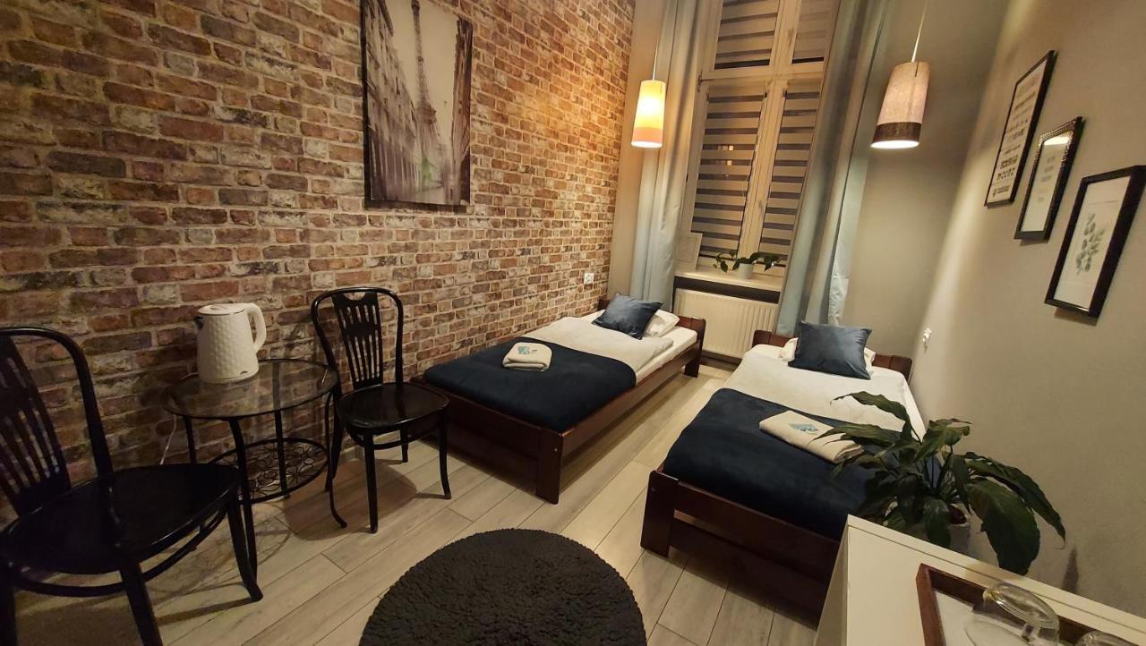 Deja Vu Hostel Βαρσοβία Εξωτερικό φωτογραφία