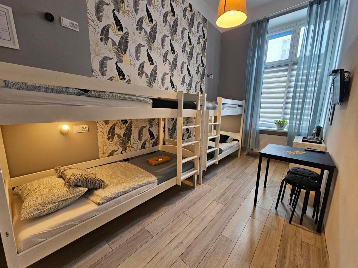 Deja Vu Hostel Βαρσοβία Εξωτερικό φωτογραφία