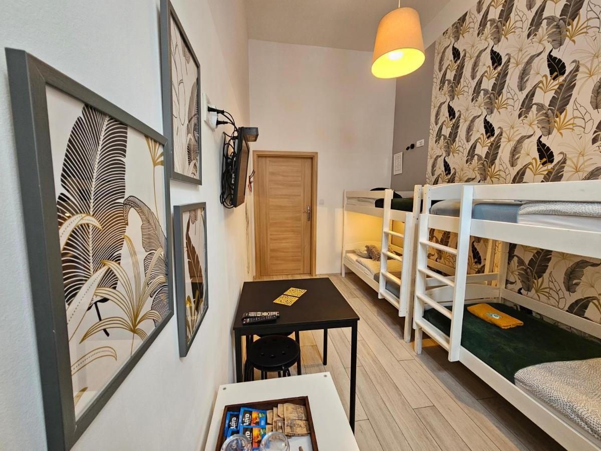 Deja Vu Hostel Βαρσοβία Εξωτερικό φωτογραφία