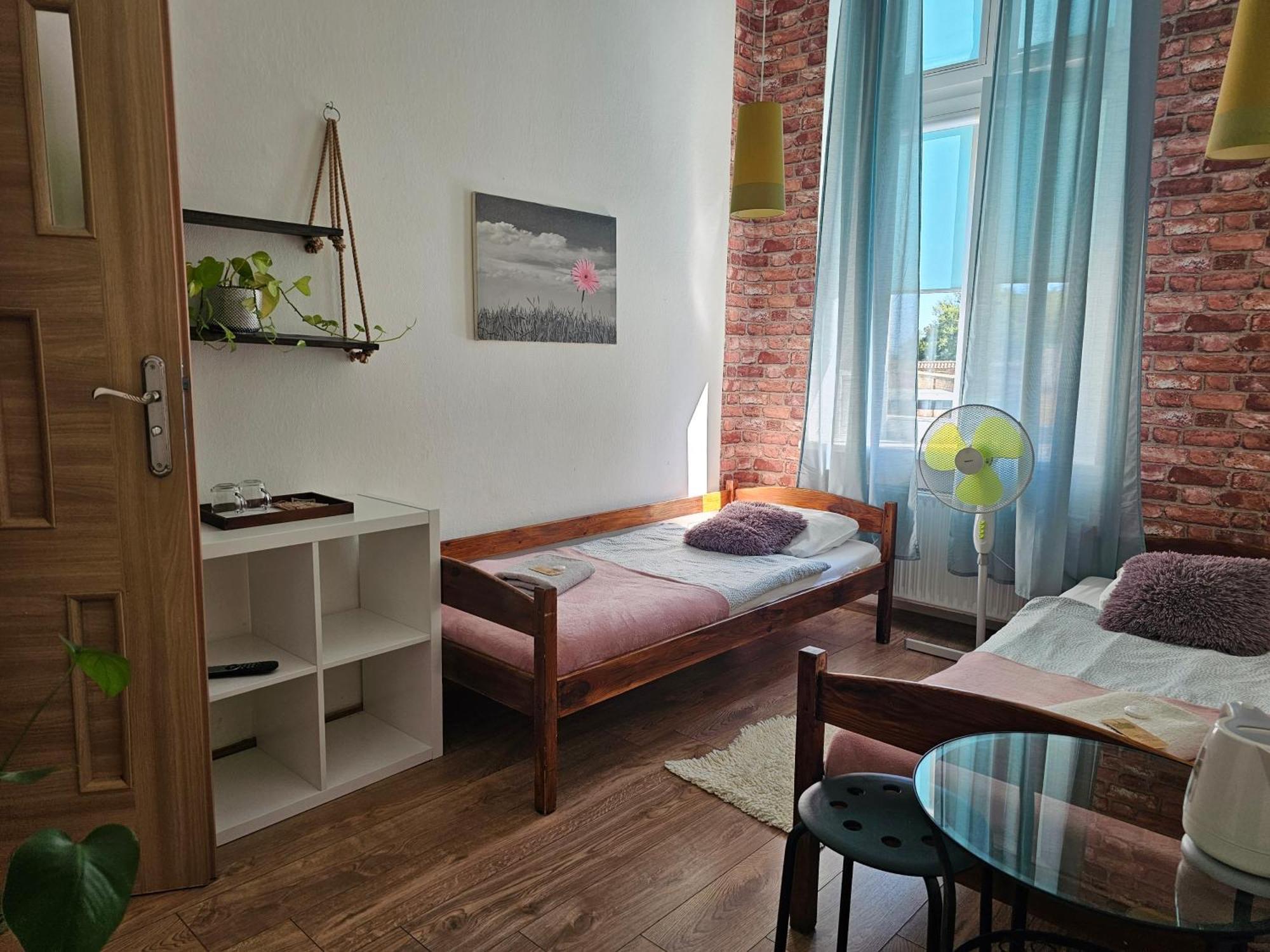 Deja Vu Hostel Βαρσοβία Εξωτερικό φωτογραφία