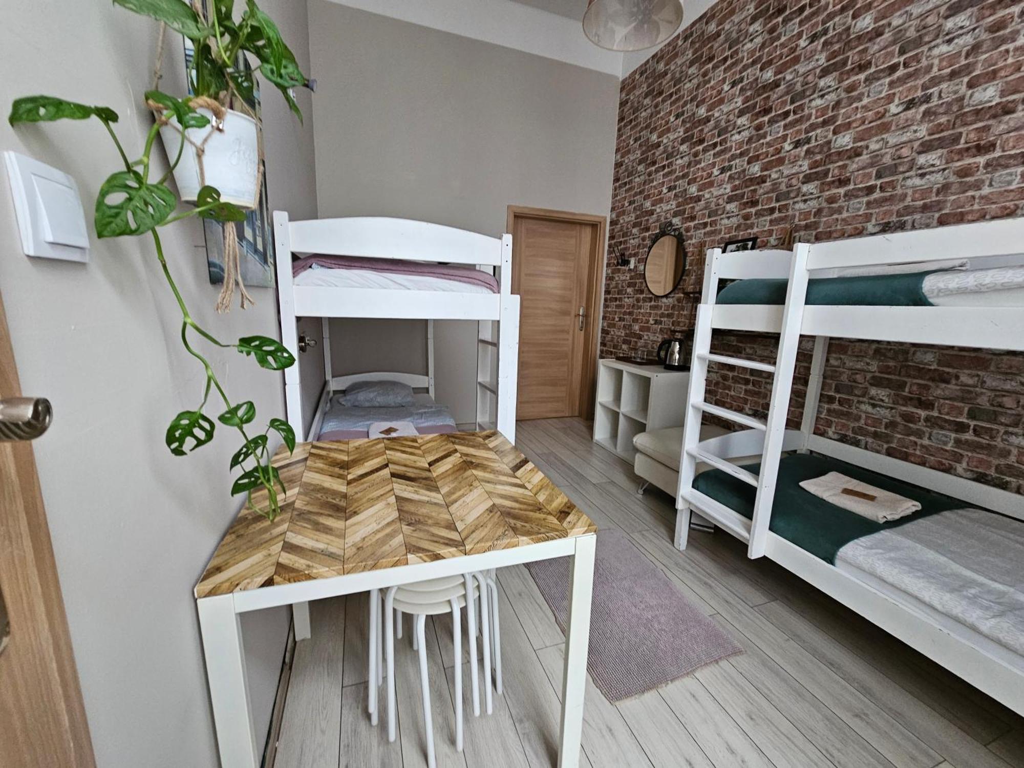 Deja Vu Hostel Βαρσοβία Εξωτερικό φωτογραφία