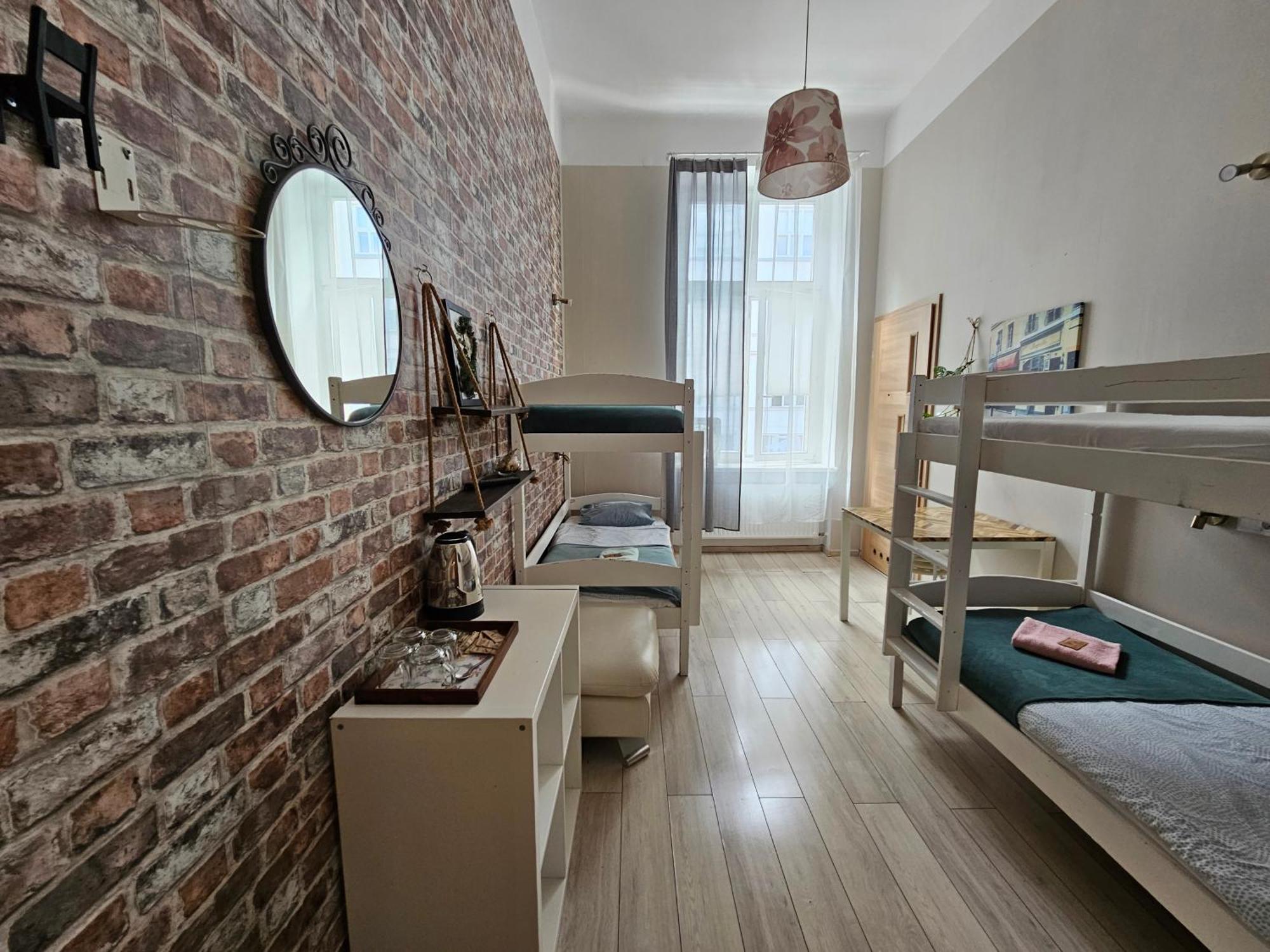Deja Vu Hostel Βαρσοβία Εξωτερικό φωτογραφία