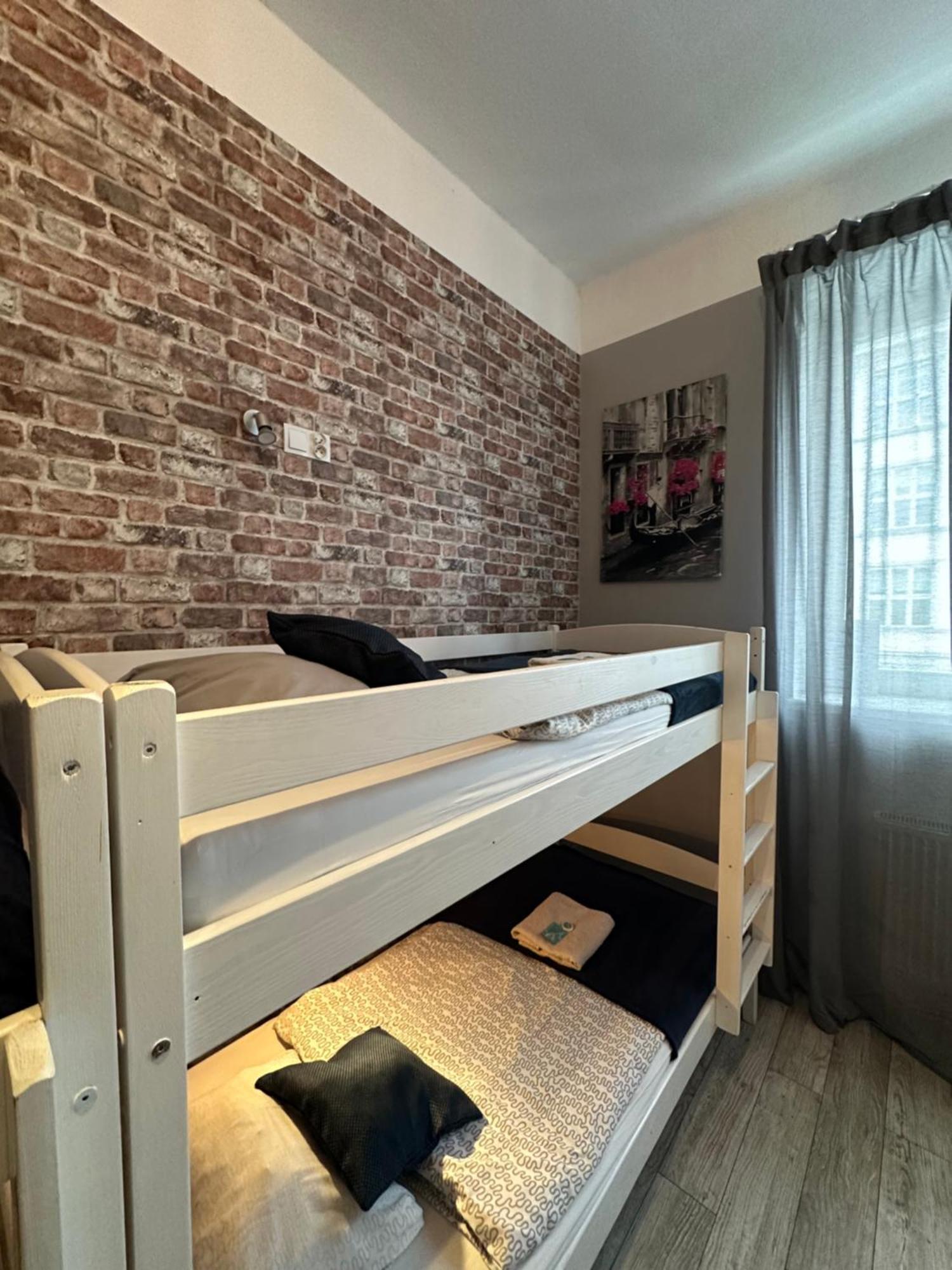 Deja Vu Hostel Βαρσοβία Εξωτερικό φωτογραφία